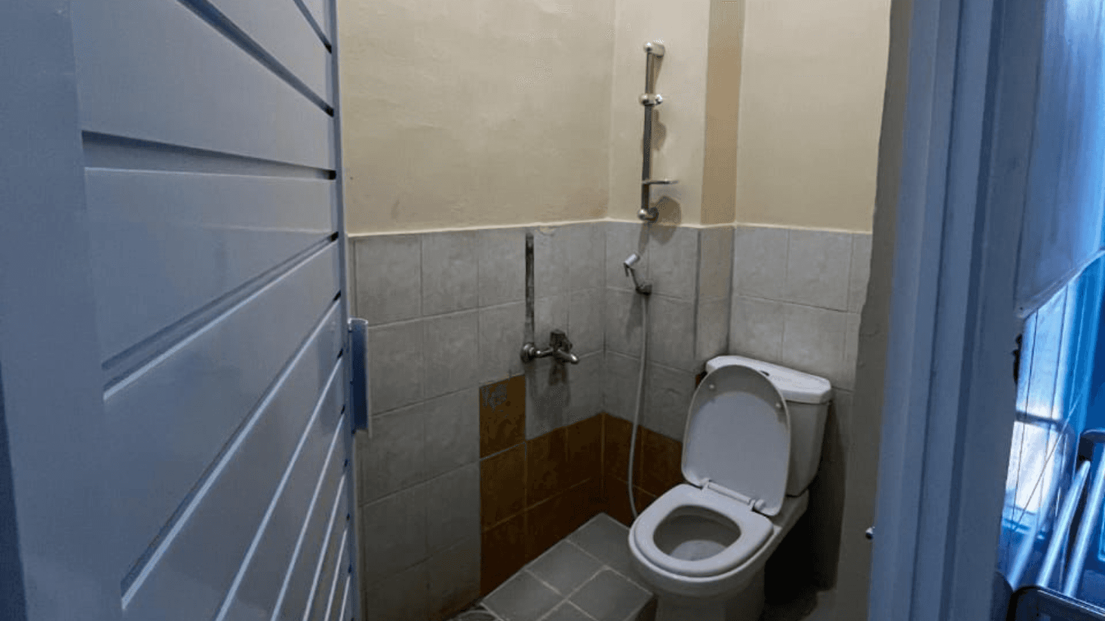 Freesia foto 2 galeri kost Laweyan Solo Rumah Labuh
