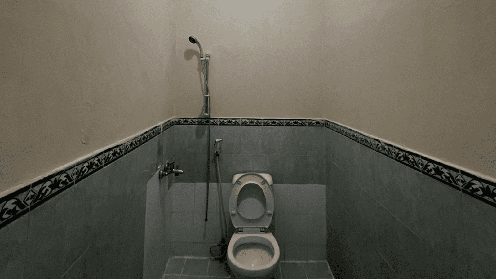 Iris foto 3 galeri kost Laweyan Solo Rumah Labuh