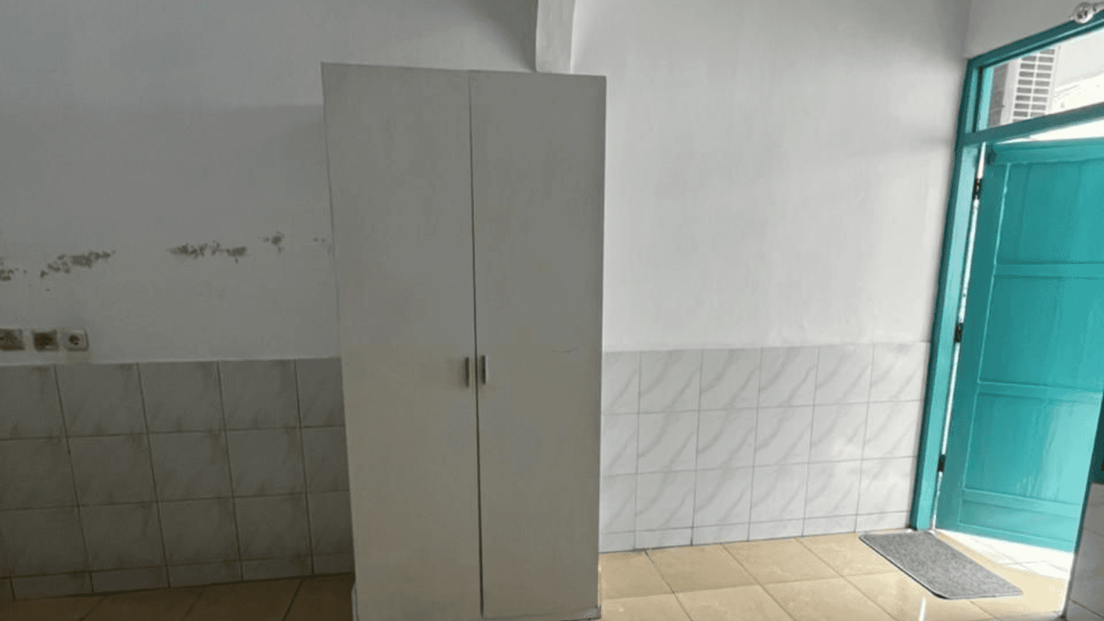 Sakura (Include Listrik) foto 4 galeri kost Laweyan Solo Rumah Labuh