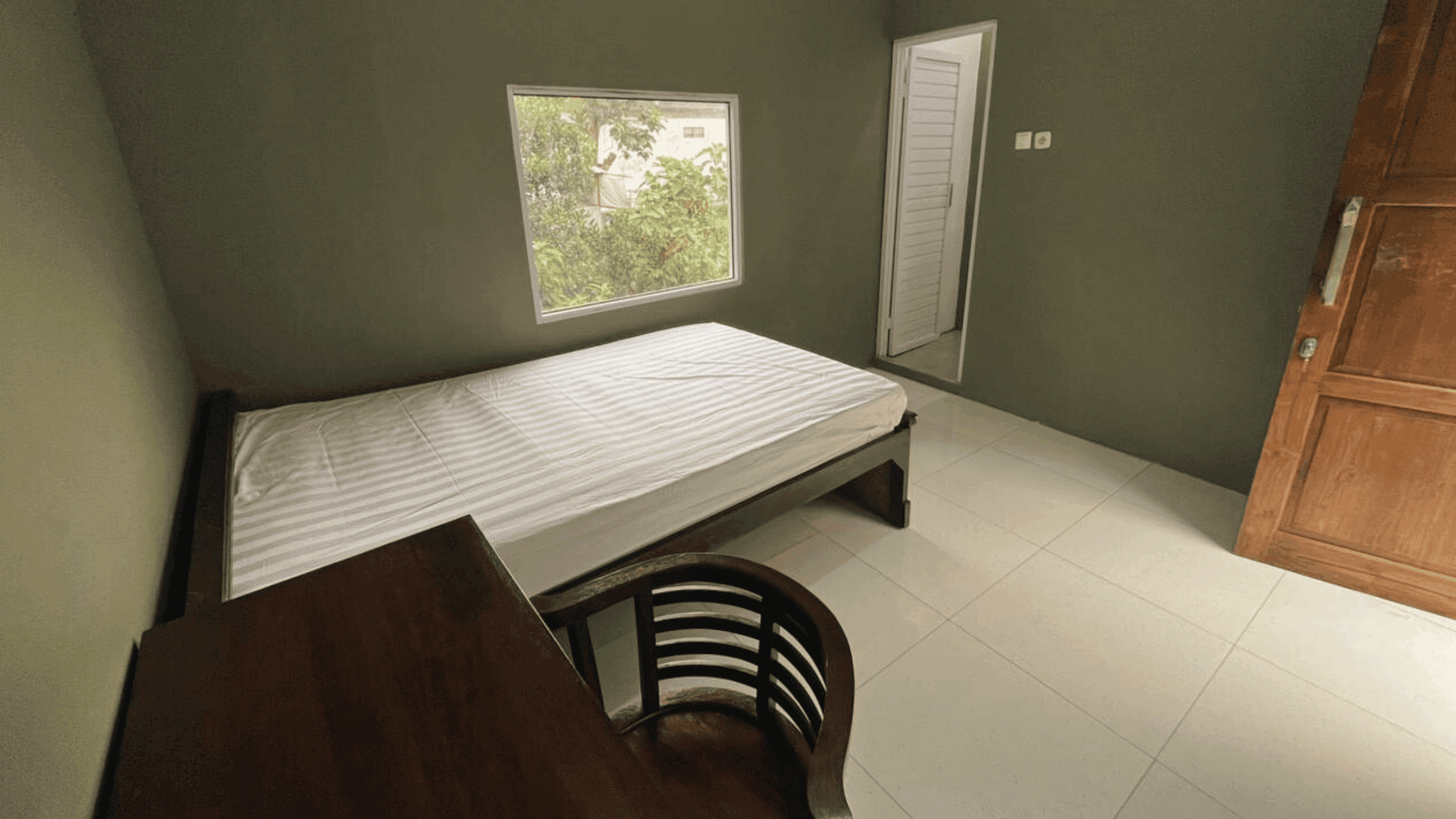 kost labuh banyu laweyan solo eksklusif tampak depan