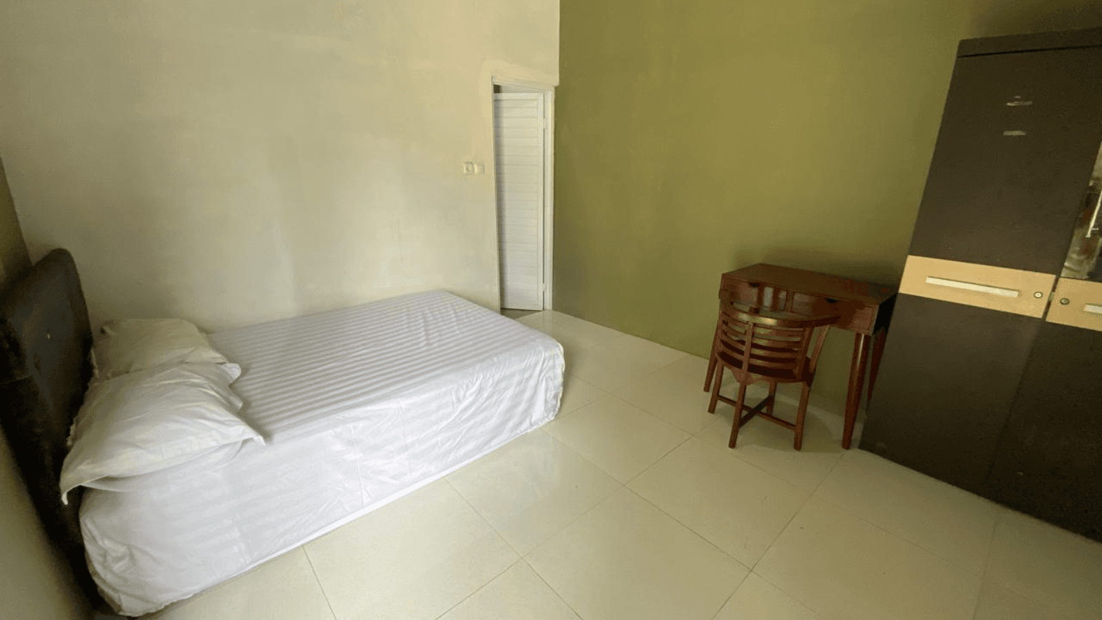 kamar kost tirta labuh banyu laweyan solo 12m²